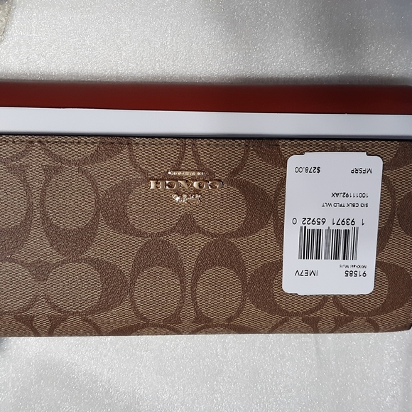 Wallet - Picture 2 of 4